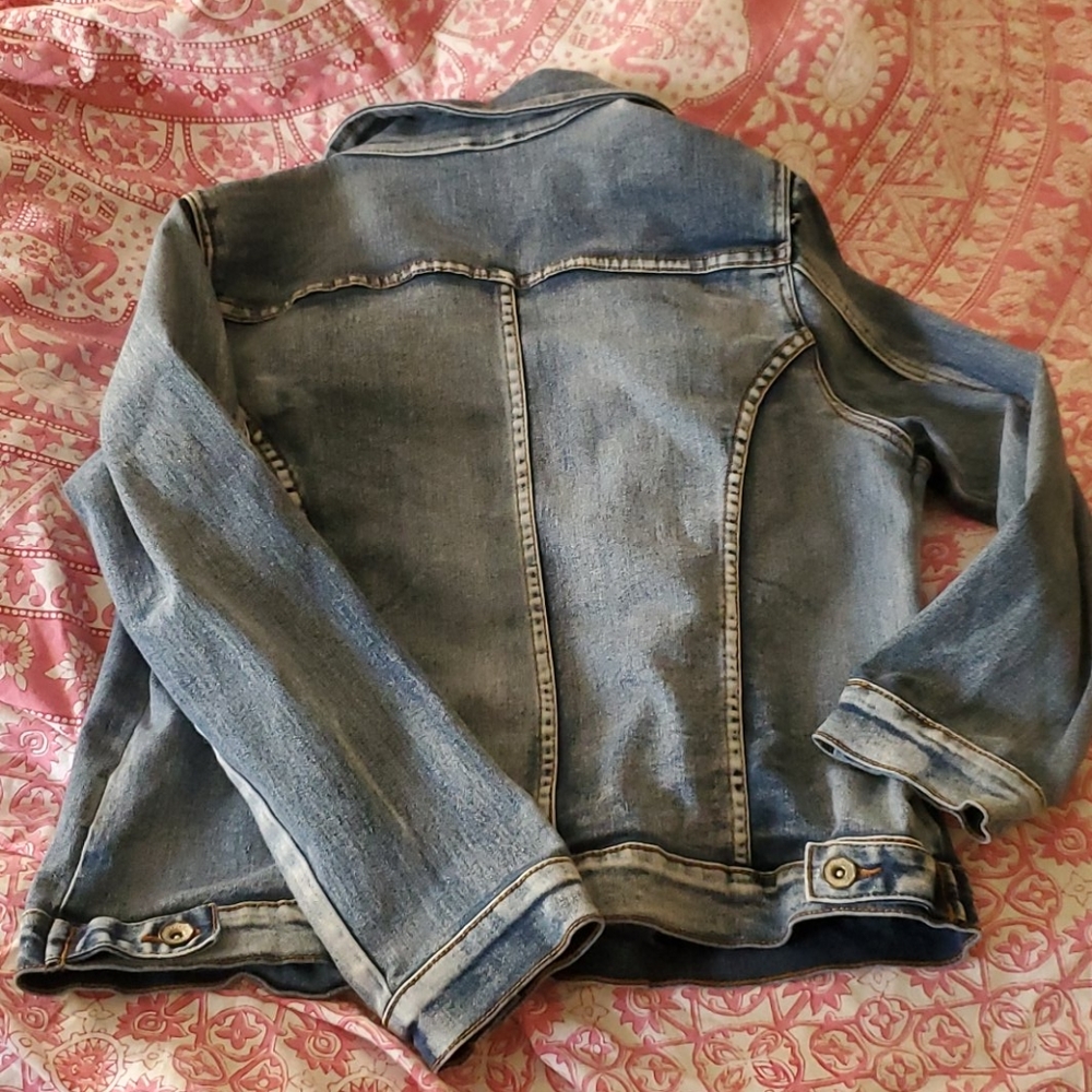 Jean Jacket - Picture 4 of 4